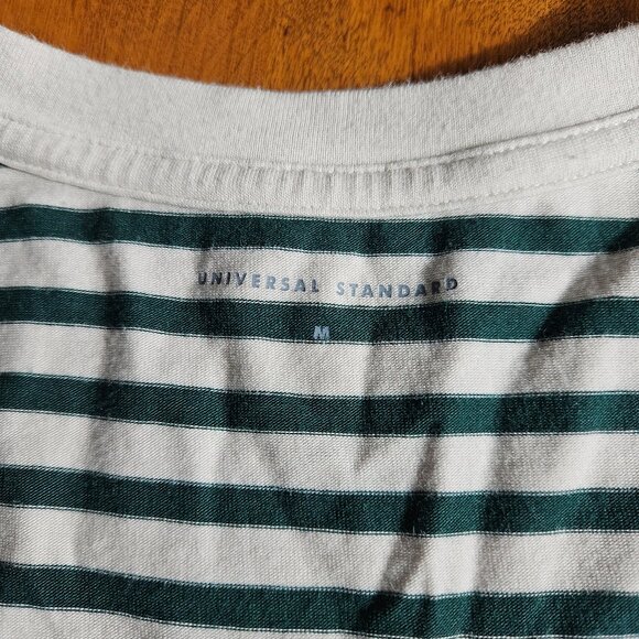 Universal Standard V Rex short sleeve t-shirt, bone/botanic (green) stripe, sz M - Picture 3 of 9